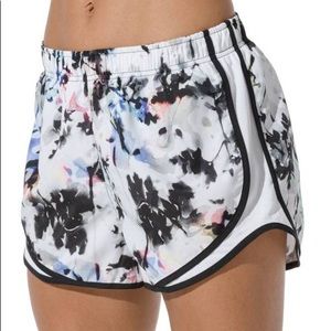 Nike floral tempo shorts white size medium